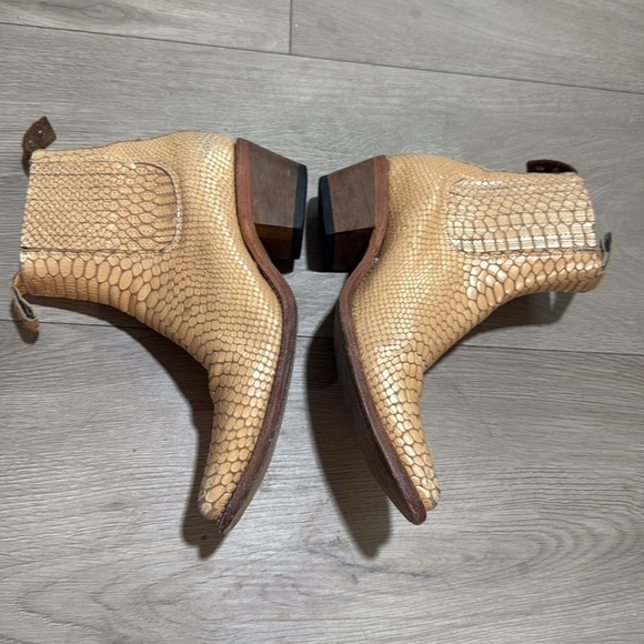 Freebird by Steven Faith Golden Yellow Snakeskin Cowboy Leather Ankle Boots - Picture 2 of 8